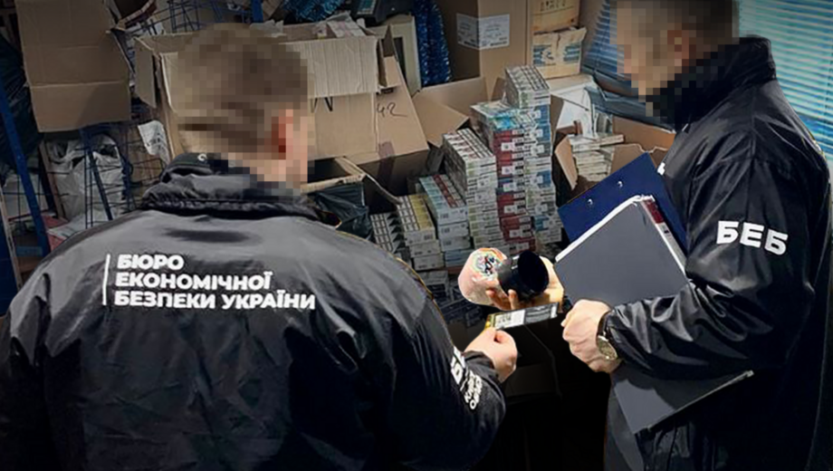 Незаконно изготовленные сигареты и алкоголь на 2 млн грн: будут судить организатора схемы