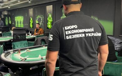 Бюро економічної безпеки на Львівщині затримало організаторів мережі підпільних покерних клубів(фото)