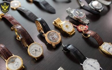 Годинники Медведчука принесли бюджету майже 3,6 млн грн: найбільший лот – Patek Philippe