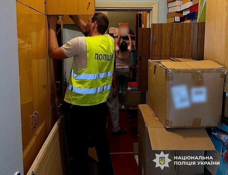 Майже 8 млн грн ''надбавок'':  у Києві керівницю ліцею обвинувачують у привласненні бюджетних коштів