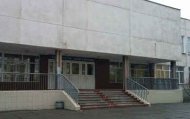 Майже 8 млн грн ”надбавок”:  у Києві керівницю ліцею обвинувачують у привласненні бюджетних коштів