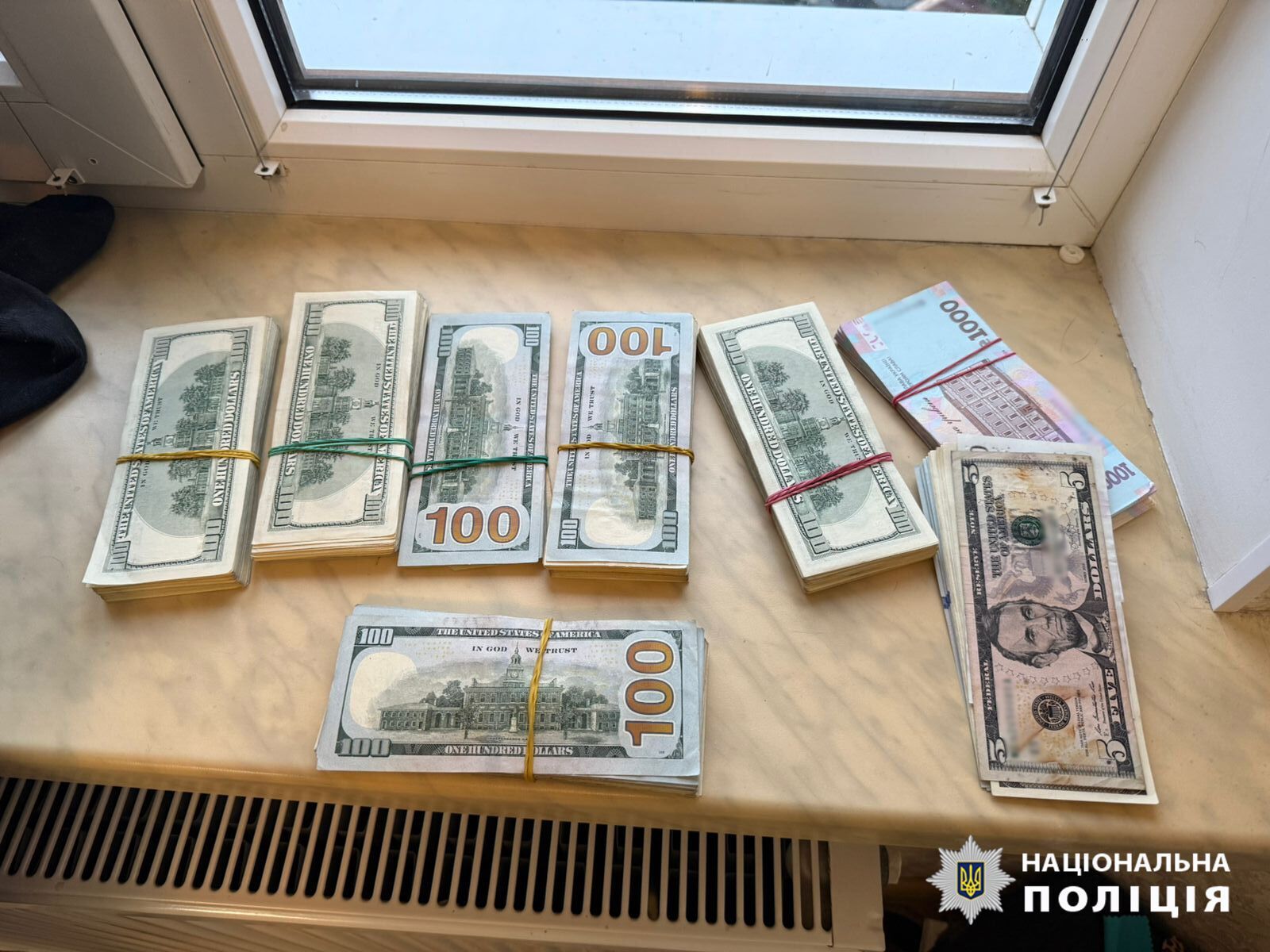 Двух женщин подозревают в незаконной переправке мужчин за границу