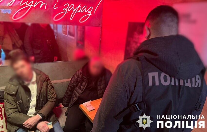 У Києві чиновника викрили на хабарі