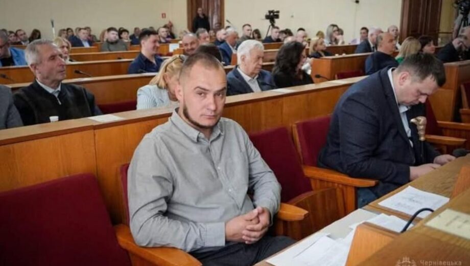 »Указание дал Запаранюк»: депутат от »Слуги народа» объяснил свое отсутствие на сессии Черновицкого облсовета