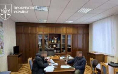 В Житомирской области суд рассмотрит дело должностных лиц, которые »оформили» незаконную вырубку 178 сосен