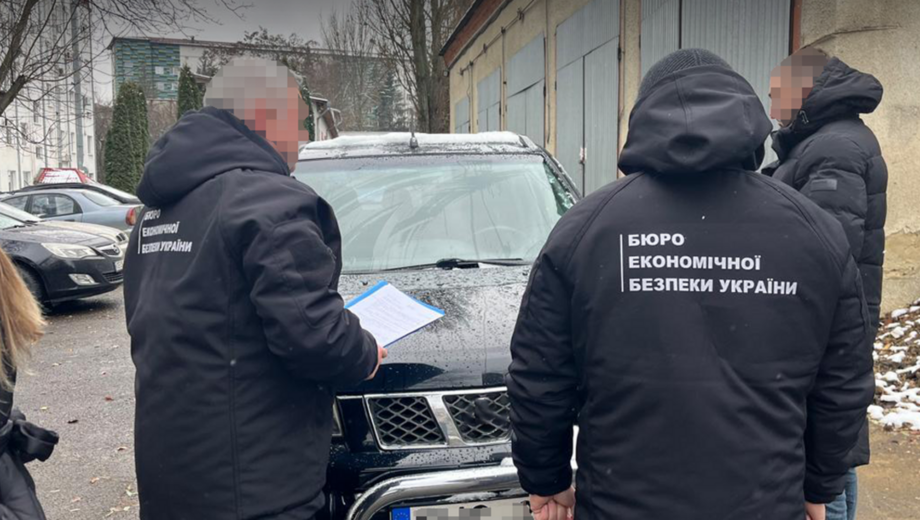 У Чернівцях викрили схему: 22 машини завезли як ”гуманітарну допомогу”