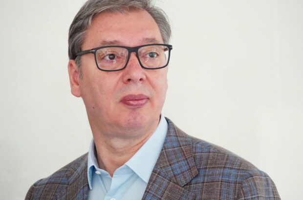 Президент Сербии Вучич не может добраться до Москвы из-за закрытия российских аэропортов