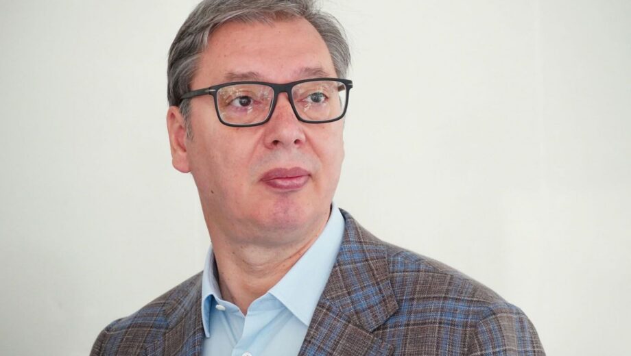 Президент Сербии Вучич не может добраться до Москвы из-за закрытия российских аэропортов
