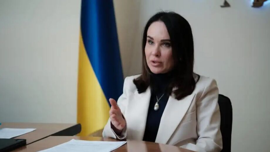 Заместитель председателя ОП Ирина Мудрая сохраняет валюту за границей