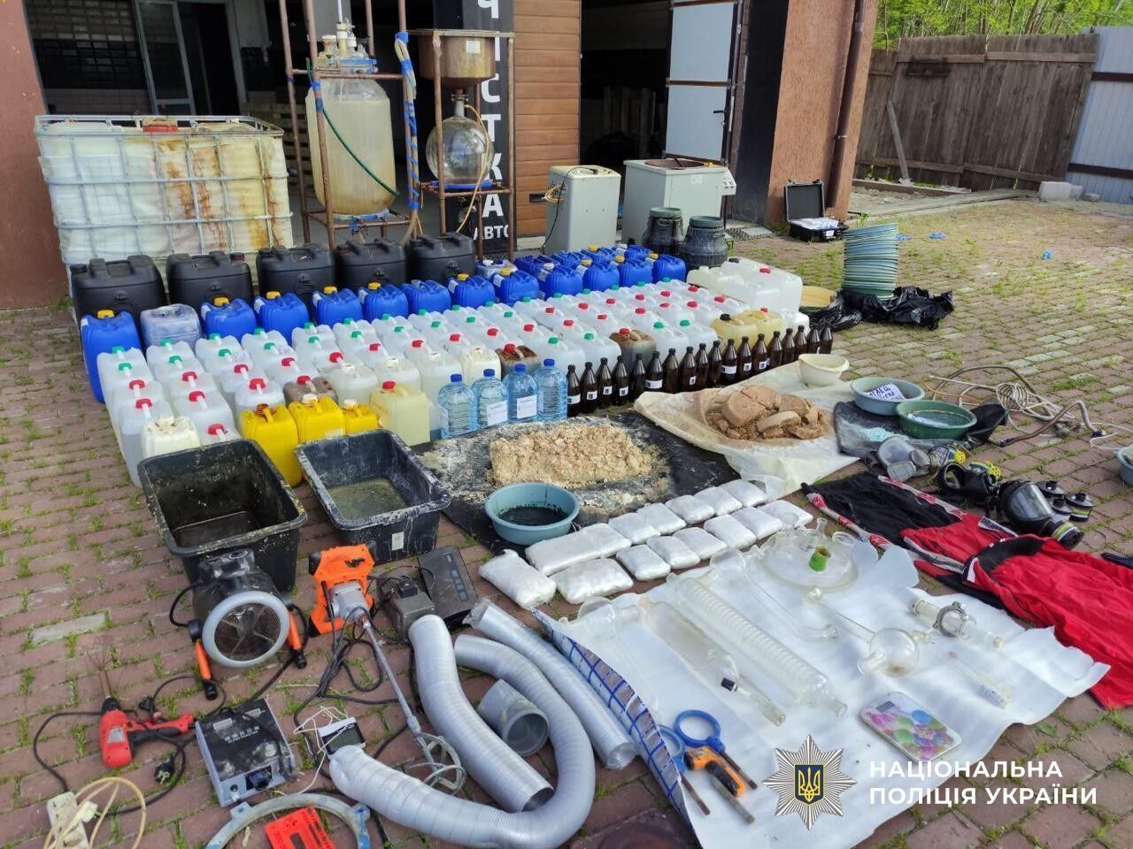 17 мільйонів доз наркотиків та 2 мільярди гривень тіньового прибутку: деталі спецоперації поліції