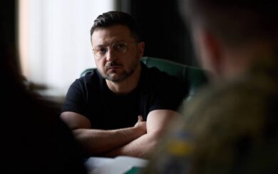 Демобилизация, контракты и новые зарплаты: в Украине готовят масштабную реформу армии