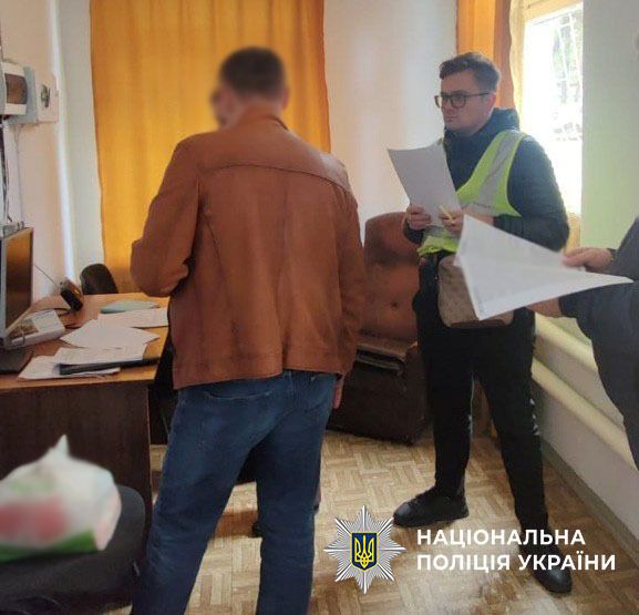 Службовця інтернату у Києві підозрюють у переплаті 700 тисяч за ремонт СЕС
