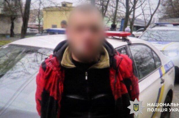 У Києві чоловік пригрозив жінці іграшковим пістолетом – Поліція
