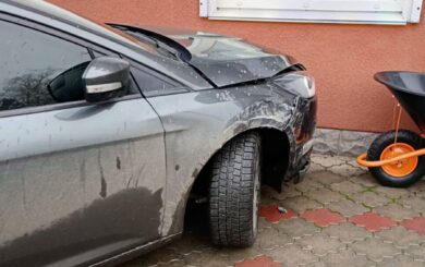 Пьяное ДТП в Черкассах: женщина сбила троих, врезалась в магазин