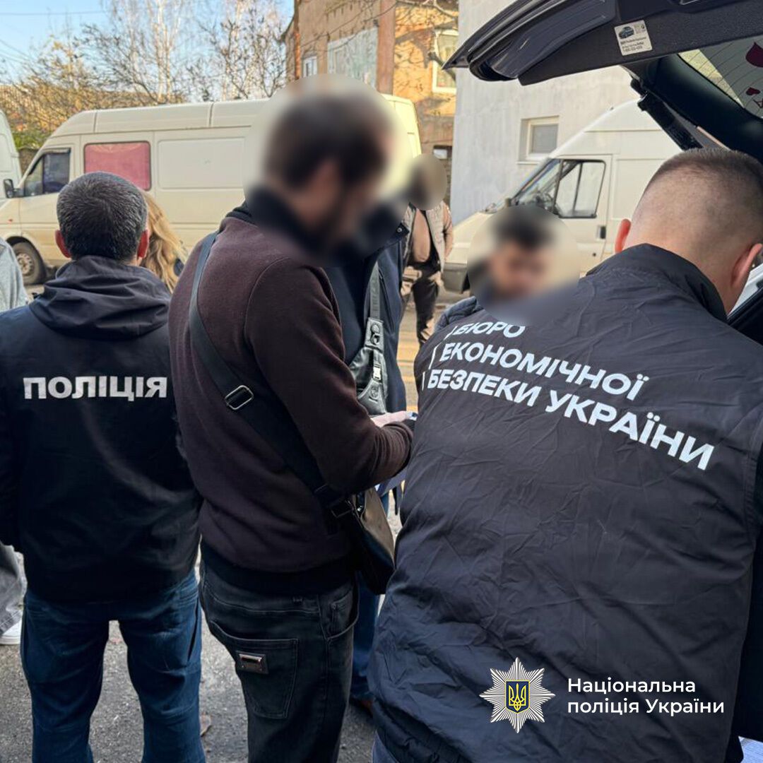 В Одессе разоблачили братьев, запустивших нелегальное онлайн-покерное приложение