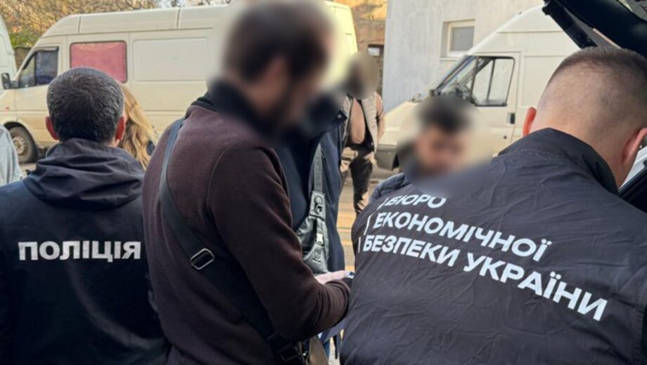 В Одесской области разоблачили схему нелегального онлайн-казино: двое братьев запускали покерное приложение без лицензии