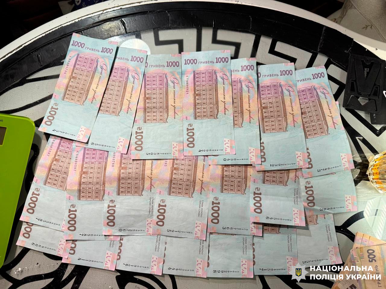В Киеве задержали 42-летнего дилера, продававшего амфетамин прямо из квартиры