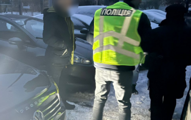 Работники локомотивного депо »Дарница» воровали горючее из тепловозов