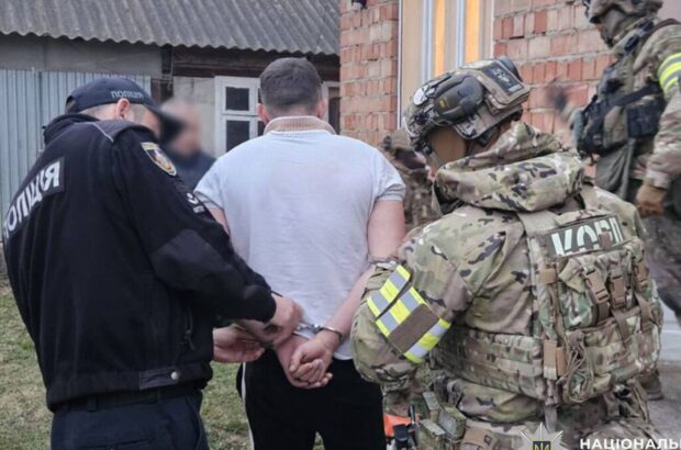 Похитил почти полмиллиона со счета раненого военного: на Буковине задержали подозреваемого