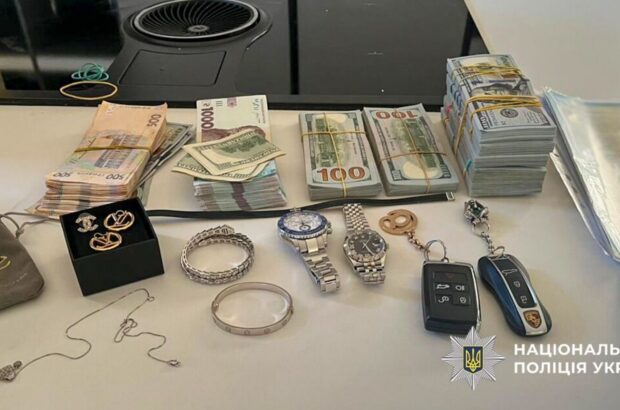 »Похоронил» себя ради побега: в Закарпатье задержали киберпреступника с аферой на $100 млн