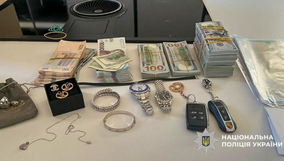 »Похоронил» себя ради побега: в Закарпатье задержали киберпреступника с аферой на $100 млн