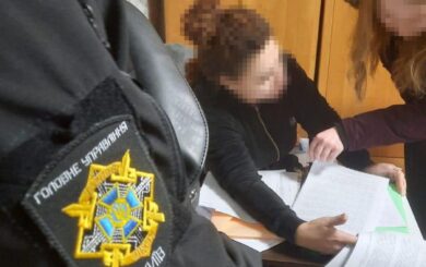 Депутат та блогерка з медіа-пулу Медведчука: СБУ викрила агітаторів Кремля