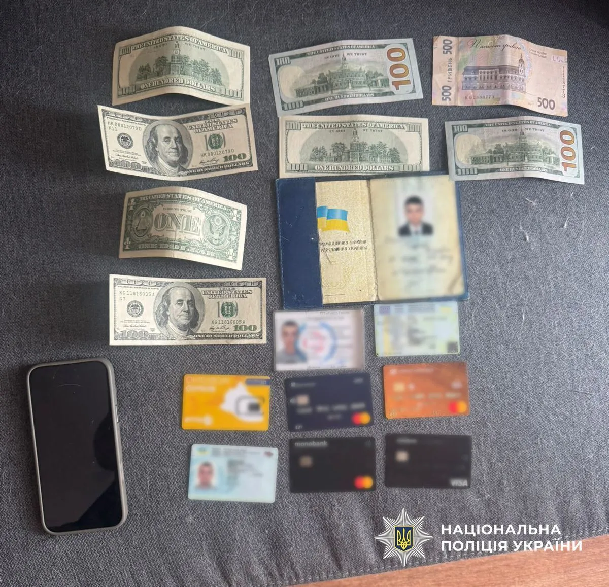 На Дніпропетровщині викрили мережу шахрайських кол-центрів: людей ошукали на майже 3 млн грн