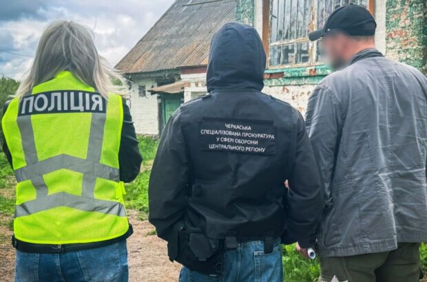 На Черкащині викрили схему виготовлення та збуту наркотиків (відео)