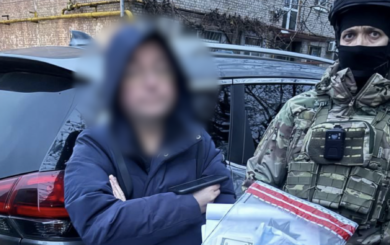 »Непригоден» за $20 тысяч: в Днепре двоих мужчин будут судить за переправку уклонистов