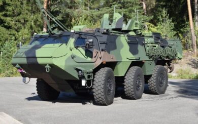 Латвия передала Украине партию бронетранспортеров Patria