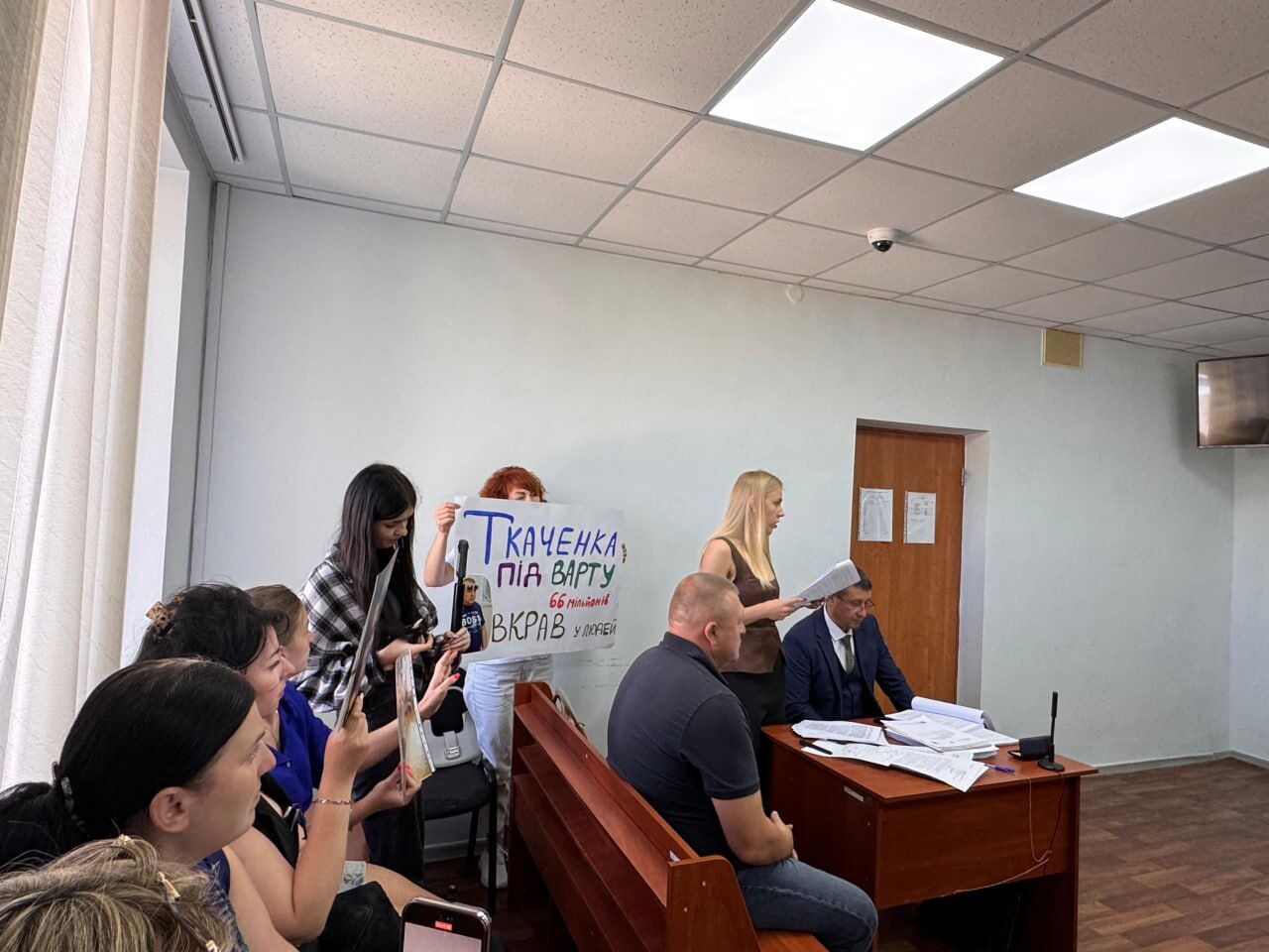 Суд арештував ексдепутата за незаконний видобуток супіску