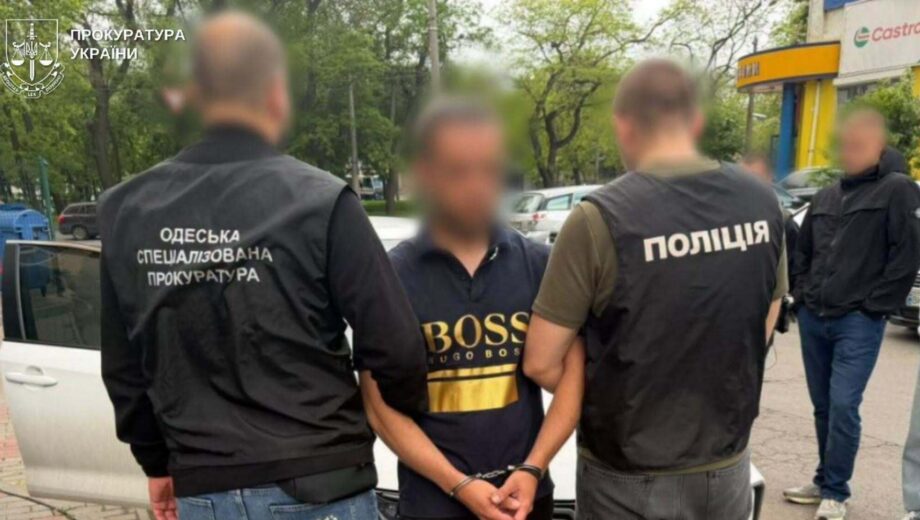 7,5 тисяч доларів за переведення до морпіхів: в Одесі викрили схему в ТЦК