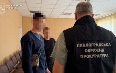 На Днепропетровщине мужчину подозревают в жестоком обращении с несовершеннолетней беременной сожительницей