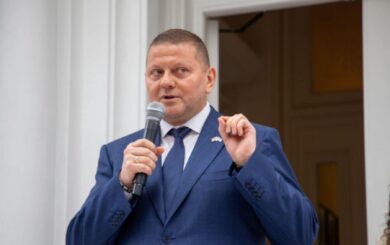 Валерий Залужный показал свой новый вид