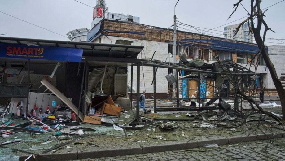 У Києві пограбували магазин, який постраждав через обстріли