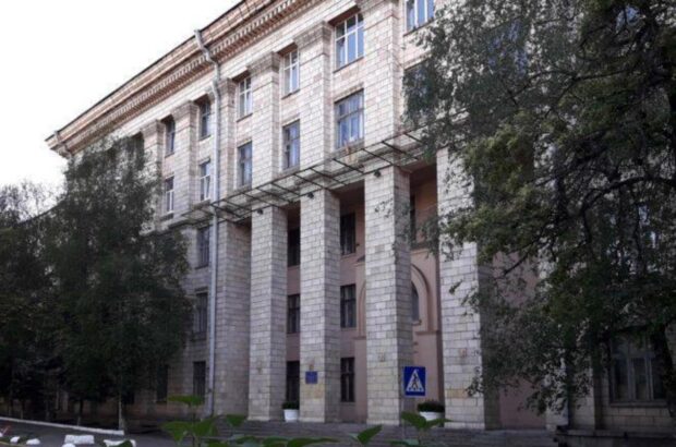 У Києві чиновник заробив свій перший мільйон на таємній оренді приміщень держустанови