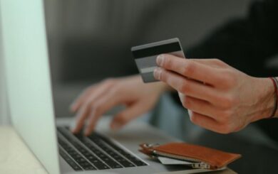 Разоблачена группа телефонных мошенников в Польше: среди подозреваемых украинцы похищено более 400 тыс. злотых