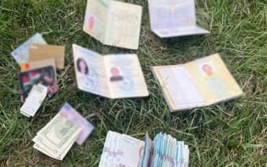 Схеми в сервісних центрах МВС: права за гроші, перереєстрація без черги — СБУ викрила трьох підозрюваних