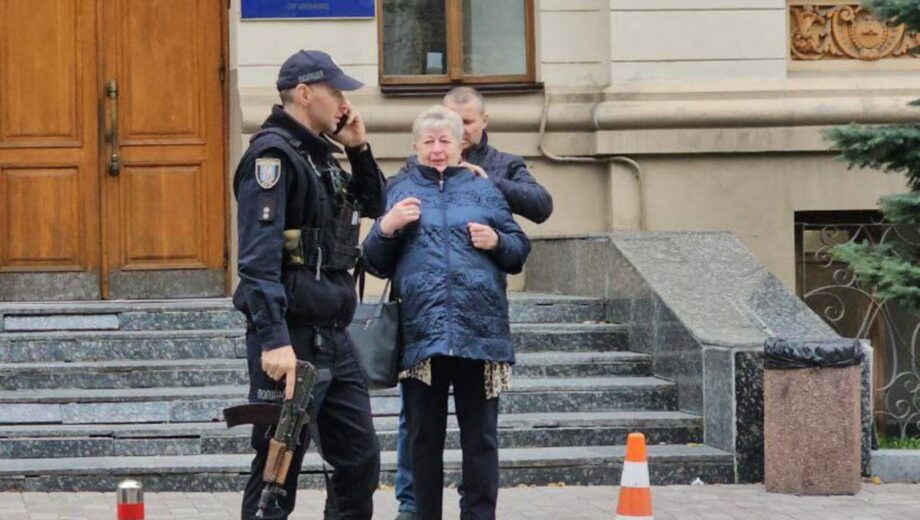 Минирование в Киеве: проверяют здание Министерства культуры и ряд учебных заведений