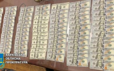 В Харькове задержали адвоката, который за $7400 организовал побег уклонистов за границу