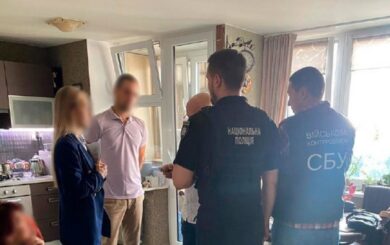 Во время войны экс-чиновник Минобороны помог россиянину беспошлинно ввезти в Украину Ferrari Roma за $250 тысяч