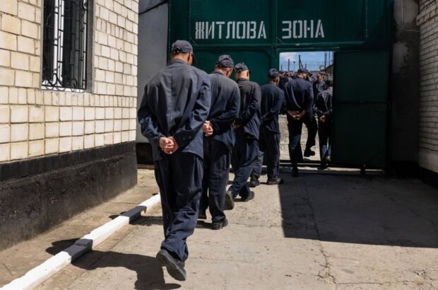 Добровольная мобилизация осужденных: как это работает в Украине