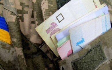 Військові готуються до зниження зарплат через нові податкові правила