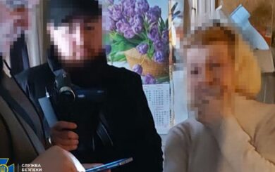 СБУ затримала жінку, яка шпигувала за літаками ЗСУ