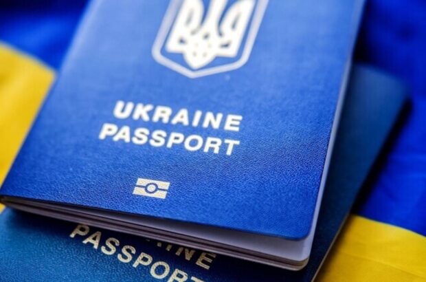 В Британии семье из Украины посоветовали надеть наушники, чтобы не слышать обстрелы