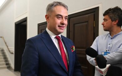 Гибридные атаки и дезинформация: Польша заявляет о вмешательстве россии в выборы