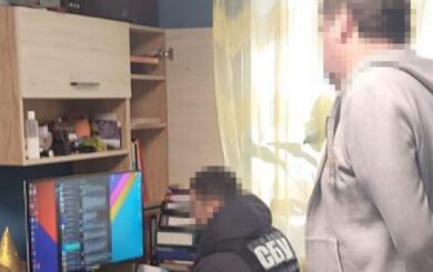 Здавав ворогу інформацію про військову авіацію ЗСУ: на Кіровоградщині затримали російського агента