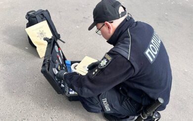 В Николаеве мужчина напал на полицейского и сотрудника ТЦК: оба ранены