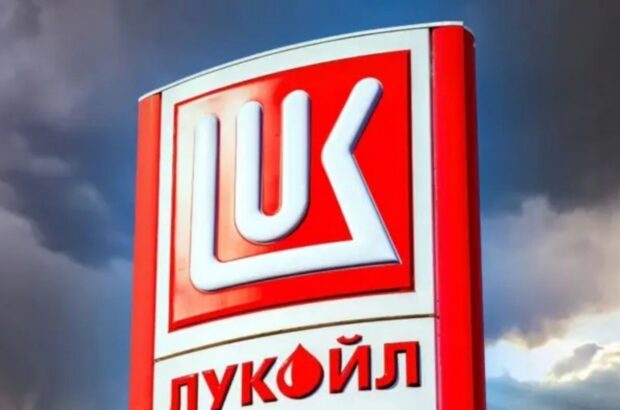 Масштабна кібератака в росії: ”Лукойл”, банки та платіжні системи паралізовані