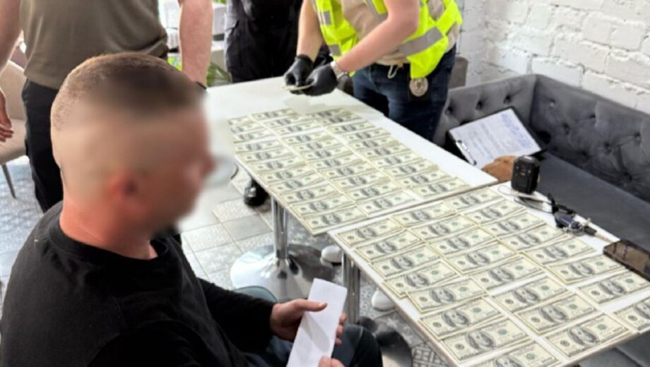 12 тысяч долларов за фальшивое отцовство: разоблачена схема переправки мужчин за границу